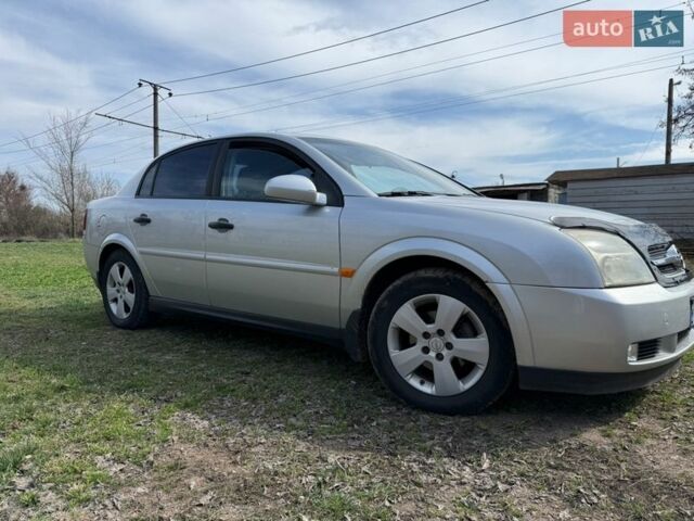 Серый Опель Вектра, объемом двигателя 2.2 л и пробегом 270 тыс. км за 4200 $, фото 1 на Automoto.ua