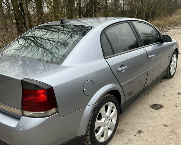 Серый Опель Вектра, объемом двигателя 2.17 л и пробегом 355 тыс. км за 3200 $, фото 3 на Automoto.ua