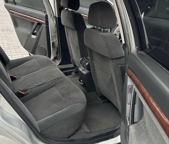 Серый Опель Вектра, объемом двигателя 1.8 л и пробегом 237 тыс. км за 3500 $, фото 10 на Automoto.ua