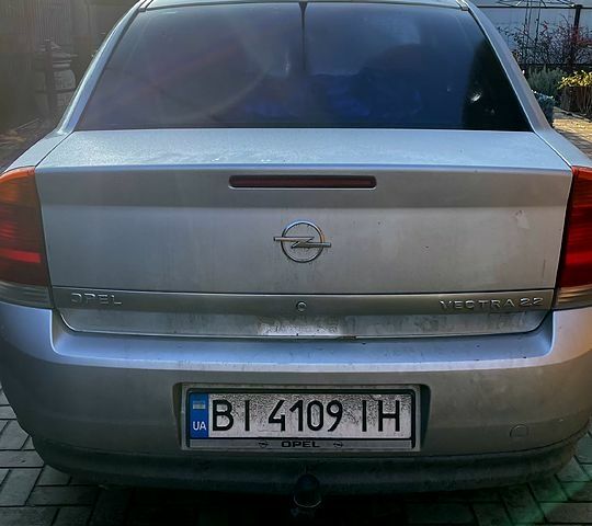 Сірий Опель Вектра, об'ємом двигуна 2.2 л та пробігом 297 тис. км за 3700 $, фото 5 на Automoto.ua
