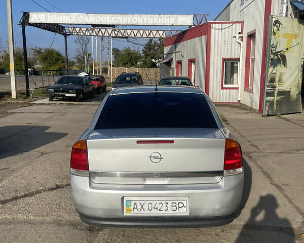 Опель Вектра 2003 в Мерефа на Automoto.ua Серый Опель Вектра, объемом двигателя 2.2 л и пробегом 270 тыс. км за 3400 $, фото 2 на Automoto.ua