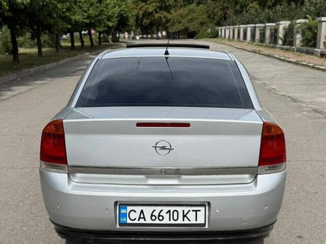 Сірий Опель Вектра, об'ємом двигуна 2.2 л та пробігом 250 тис. км за 3500 $, фото 13 на Automoto.ua