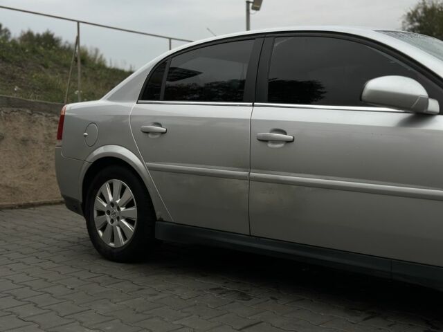 Серый Опель Вектра, объемом двигателя 1.8 л и пробегом 237 тыс. км за 3500 $, фото 4 на Automoto.ua