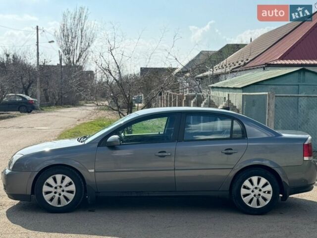 Серый Опель Вектра, объемом двигателя 2.2 л и пробегом 300 тыс. км за 3650 $, фото 2 на Automoto.ua