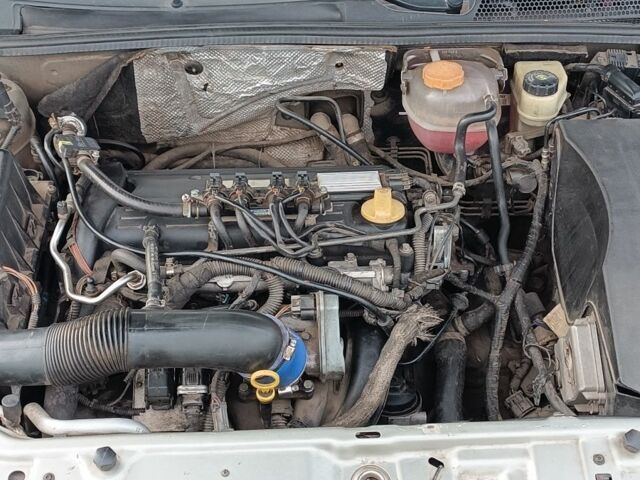 Серый Опель Вектра, объемом двигателя 2.2 л и пробегом 246 тыс. км за 3800 $, фото 15 на Automoto.ua