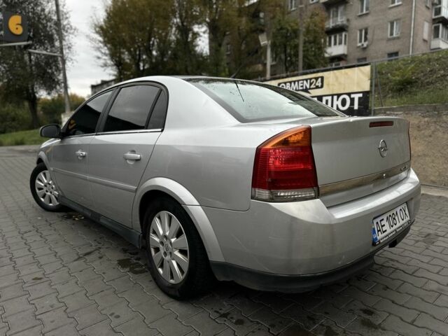 Серый Опель Вектра, объемом двигателя 1.8 л и пробегом 237 тыс. км за 3500 $, фото 6 на Automoto.ua