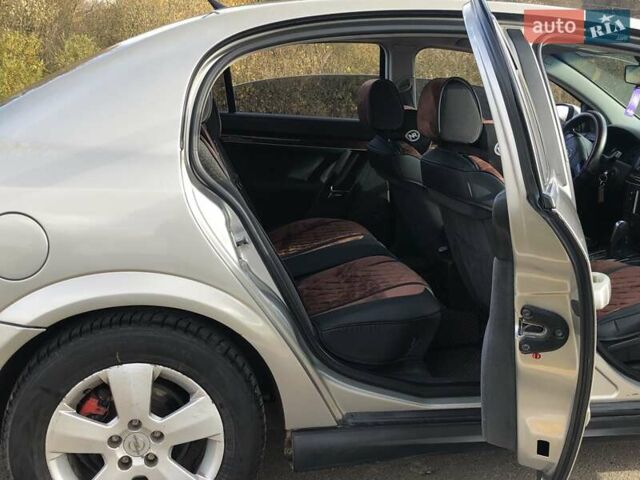 Серый Опель Вектра, объемом двигателя 2.2 л и пробегом 280 тыс. км за 3899 $, фото 8 на Automoto.ua