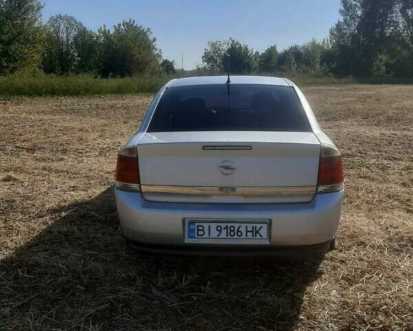 Серый Опель Вектра, объемом двигателя 2 л и пробегом 282 тыс. км за 4200 $, фото 1 на Automoto.ua