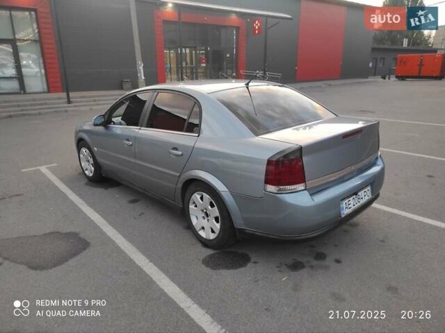Серый Опель Вектра, объемом двигателя 2.2 л и пробегом 280 тыс. км за 4500 $, фото 4 на Automoto.ua