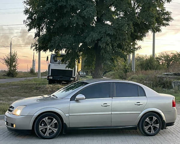 Сірий Опель Вектра, об'ємом двигуна 3.2 л та пробігом 250 тис. км за 3000 $, фото 26 на Automoto.ua