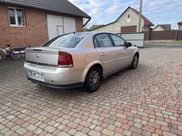 Серый Опель Вектра, объемом двигателя 2 л и пробегом 150 тыс. км за 600 $, фото 2 на Automoto.ua