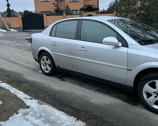 Серый Опель Вектра, объемом двигателя 1.8 л и пробегом 310 тыс. км за 3500 $, фото 3 на Automoto.ua