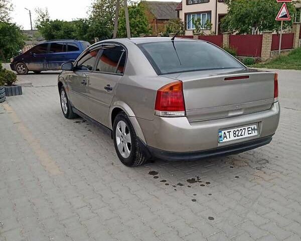 Серый Опель Вектра, объемом двигателя 1.79 л и пробегом 390 тыс. км за 3750 $, фото 4 на Automoto.ua