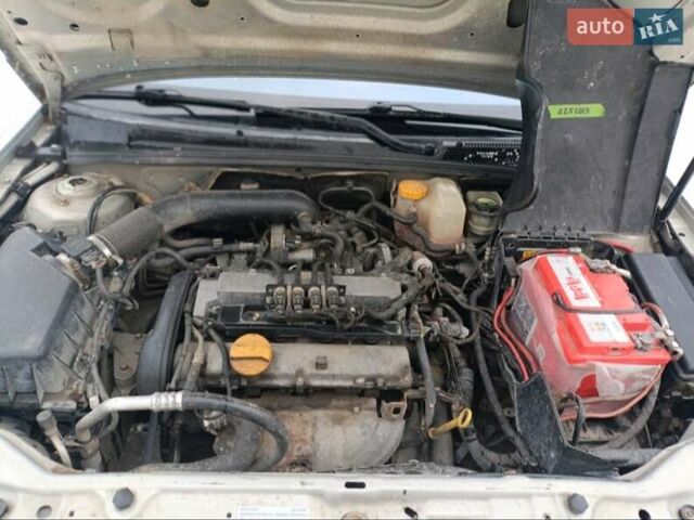 Серый Опель Вектра, объемом двигателя 1.8 л и пробегом 230 тыс. км за 4200 $, фото 14 на Automoto.ua