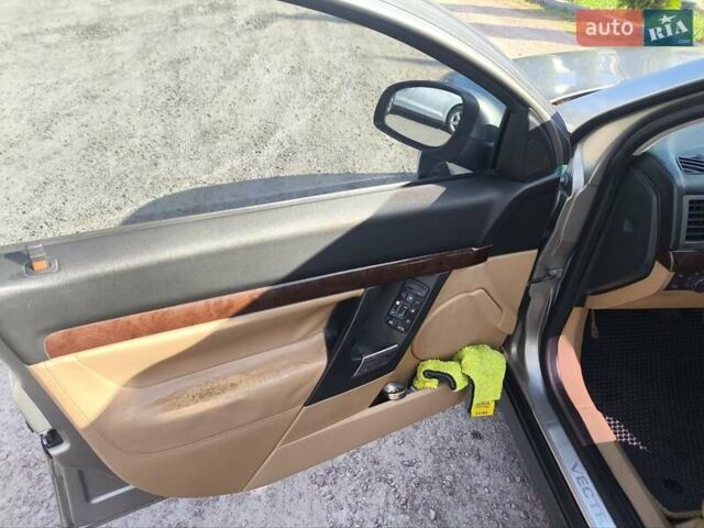 Сірий Опель Вектра, об'ємом двигуна 0 л та пробігом 225 тис. км за 3500 $, фото 2 на Automoto.ua
