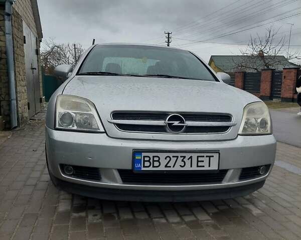 Сірий Опель Вектра, об'ємом двигуна 2.2 л та пробігом 265 тис. км за 3200 $, фото 2 на Automoto.ua