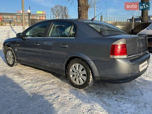 Сірий Опель Вектра, об'ємом двигуна 2.2 л та пробігом 315 тис. км за 4490 $, фото 4 на Automoto.ua