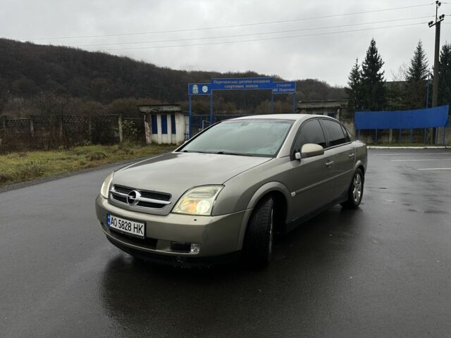 Сірий Опель Вектра, об'ємом двигуна 1.8 л та пробігом 255 тис. км за 3200 $, фото 1 на Automoto.ua
