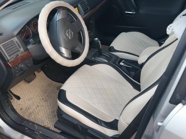 Серый Опель Вектра, объемом двигателя 2.2 л и пробегом 256 тыс. км за 3500 $, фото 5 на Automoto.ua