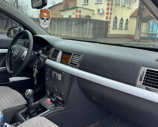 Серый Опель Вектра, объемом двигателя 1.8 л и пробегом 187 тыс. км за 4750 $, фото 15 на Automoto.ua