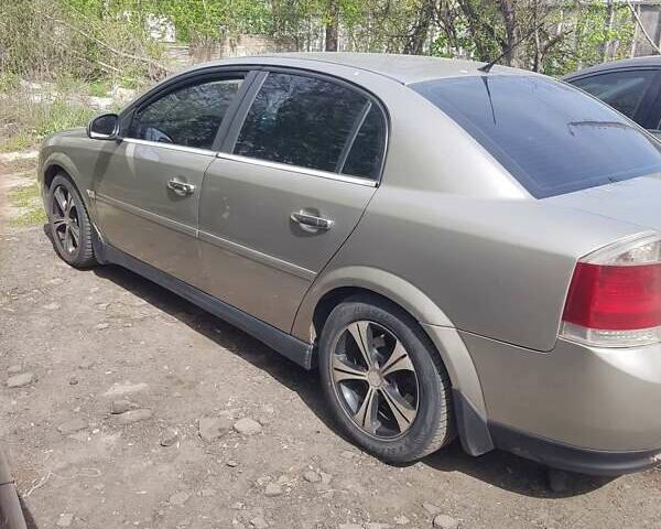 Сірий Опель Вектра, об'ємом двигуна 3.2 л та пробігом 235 тис. км за 5350 $, фото 8 на Automoto.ua