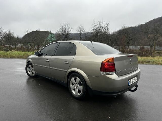 Сірий Опель Вектра, об'ємом двигуна 1.8 л та пробігом 255 тис. км за 3200 $, фото 2 на Automoto.ua