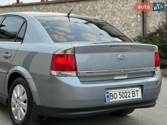 Серый Опель Вектра, объемом двигателя 2.2 л и пробегом 205 тыс. км за 3750 $, фото 64 на Automoto.ua