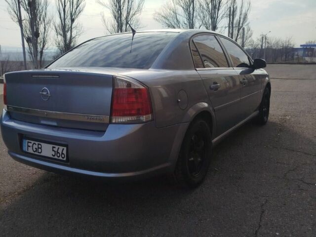 Серый Опель Вектра, объемом двигателя 1.8 л и пробегом 130 тыс. км за 3200 $, фото 1 на Automoto.ua