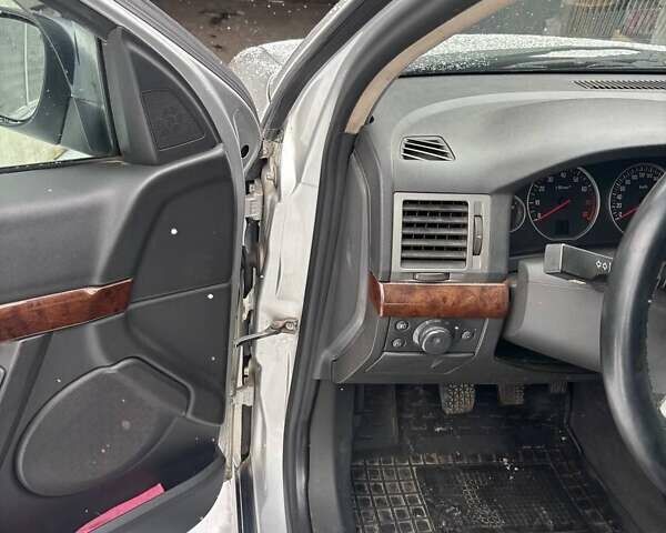 Серый Опель Вектра, объемом двигателя 2.2 л и пробегом 285 тыс. км за 3800 $, фото 3 на Automoto.ua