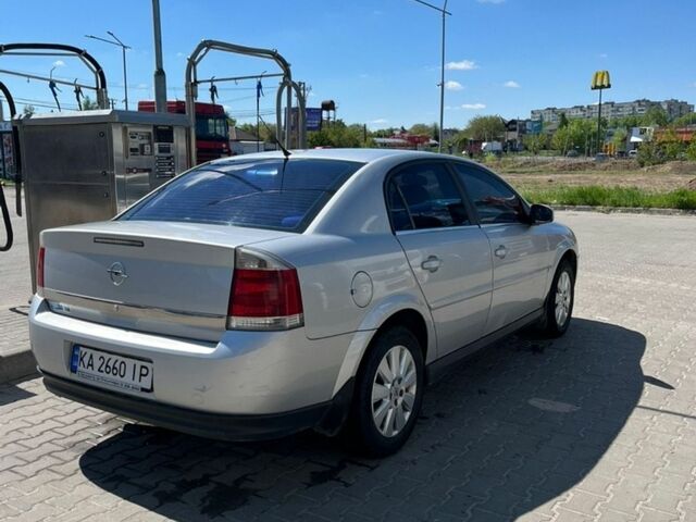 Сірий Опель Вектра, об'ємом двигуна 2.2 л та пробігом 300 тис. км за 3500 $, фото 2 на Automoto.ua
