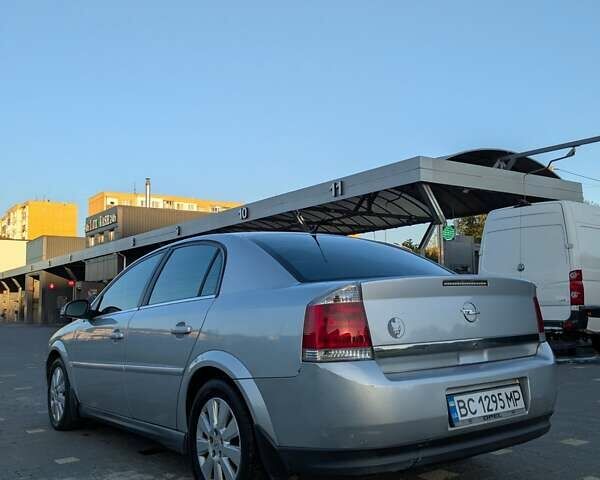 Сірий Опель Вектра, об'ємом двигуна 2.2 л та пробігом 344 тис. км за 2700 $, фото 1 на Automoto.ua
