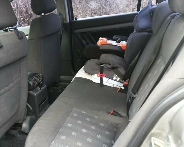 Сірий Опель Вектра, об'ємом двигуна 1.8 л та пробігом 282 тис. км за 3400 $, фото 8 на Automoto.ua