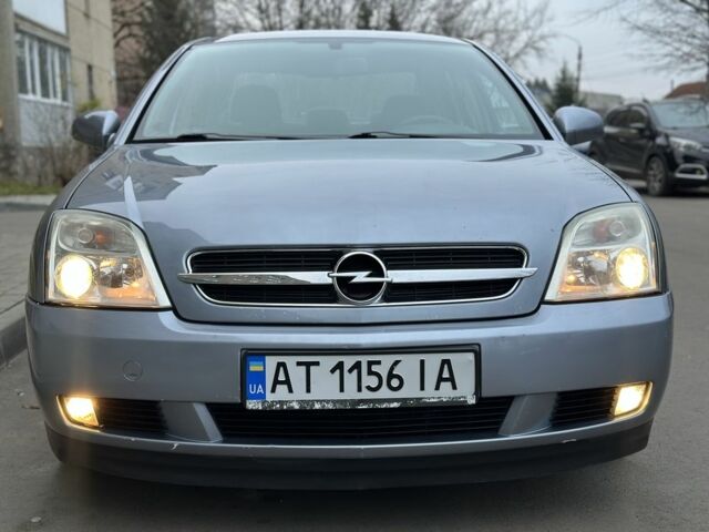 Серый Опель Вектра, объемом двигателя 1.6 л и пробегом 228 тыс. км за 3700 $, фото 4 на Automoto.ua