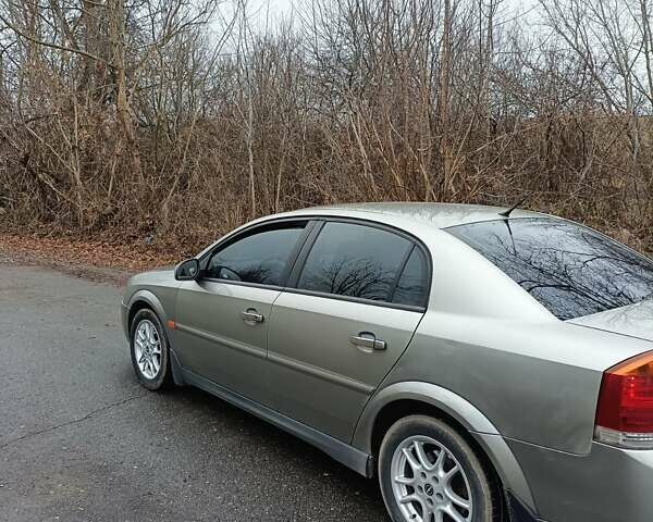 Сірий Опель Вектра, об'ємом двигуна 1.8 л та пробігом 282 тис. км за 3400 $, фото 2 на Automoto.ua