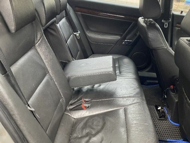 Серый Опель Вектра, объемом двигателя 1.9 л и пробегом 280 тыс. км за 4100 $, фото 5 на Automoto.ua