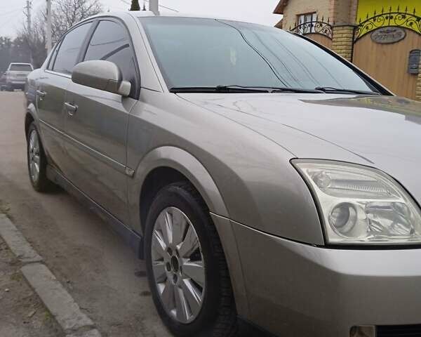 Серый Опель Вектра, объемом двигателя 2.2 л и пробегом 229 тыс. км за 4200 $, фото 5 на Automoto.ua