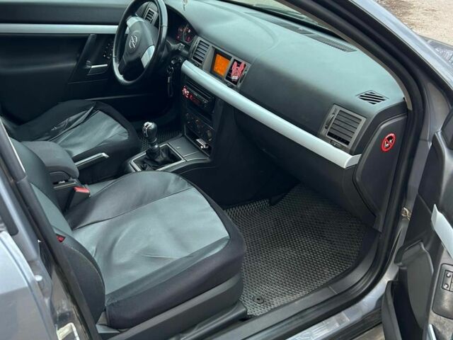 Сірий Опель Вектра, об'ємом двигуна 2.2 л та пробігом 1 тис. км за 3500 $, фото 9 на Automoto.ua