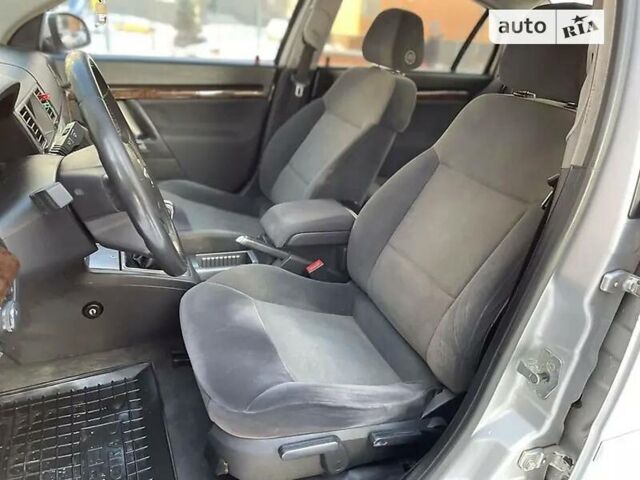 Сірий Опель Вектра, об'ємом двигуна 2.2 л та пробігом 234 тис. км за 4500 $, фото 27 на Automoto.ua