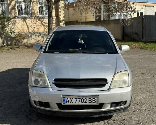 Серый Опель Вектра, объемом двигателя 2.2 л и пробегом 304 тыс. км за 3500 $, фото 1 на Automoto.ua