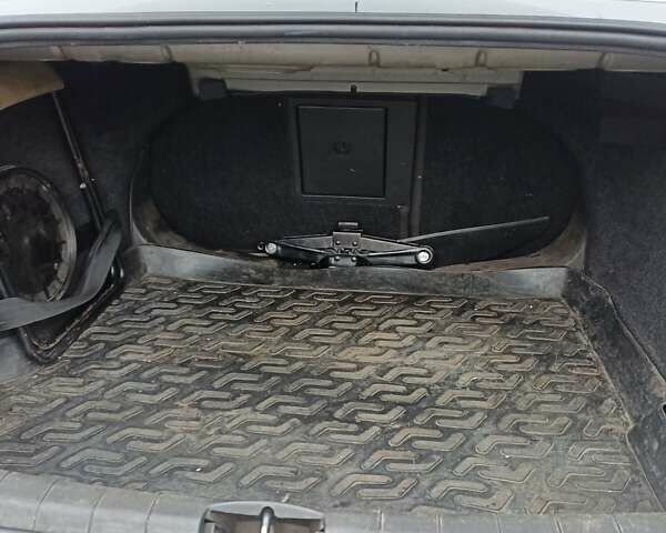 Сірий Опель Вектра, об'ємом двигуна 1.8 л та пробігом 282 тис. км за 3400 $, фото 10 на Automoto.ua