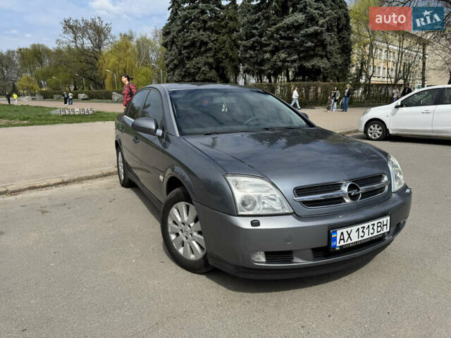 Серый Опель Вектра, объемом двигателя 2.2 л и пробегом 520 тыс. км за 3700 $, фото 1 на Automoto.ua