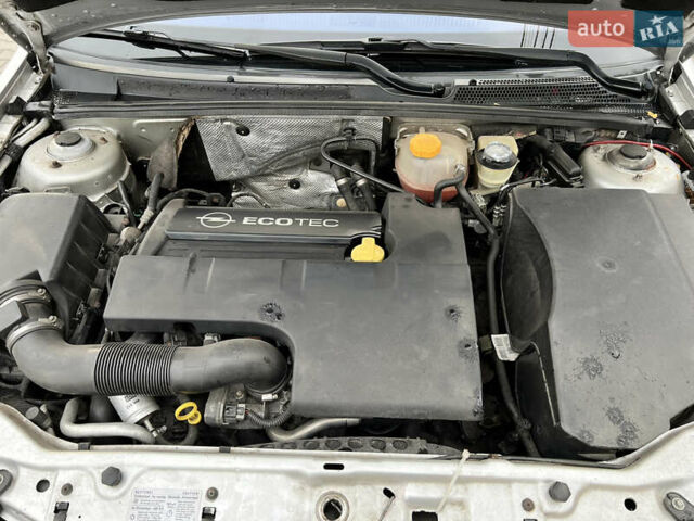 Опель Вектра 2004 у Вишневом на Automoto.ua Сірий Опель Вектра, об'ємом двигуна 2.2 л та пробігом 252 тис. км за 4900 $, фото 23 на Automoto.ua