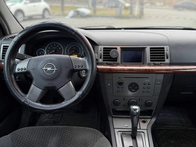 Серый Опель Вектра, объемом двигателя 0 л и пробегом 419 тыс. км за 3199 $, фото 7 на Automoto.ua