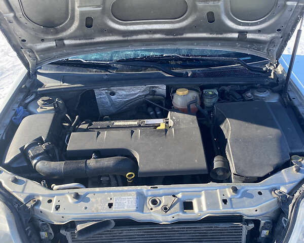 Серый Опель Вектра, объемом двигателя 2.2 л и пробегом 300 тыс. км за 4000 $, фото 5 на Automoto.ua