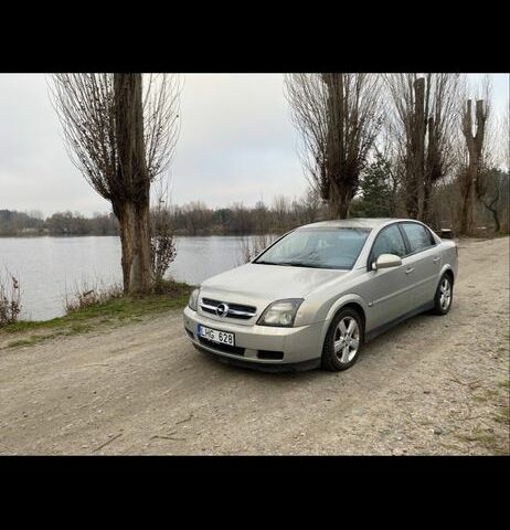 Серый Опель Вектра, объемом двигателя 0 л и пробегом 300 тыс. км за 2400 $, фото 2 на Automoto.ua