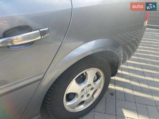 Опель Вектра 2004 в Хмельницком на Automoto.ua Серый Опель Вектра, объемом двигателя 1.8 л и пробегом 262 тыс. км за 3600 $, фото 8 на Automoto.ua