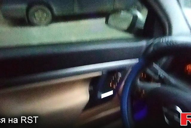 Сірий Опель Вектра, об'ємом двигуна 2.2 л та пробігом 277 тис. км за 2800 $, фото 9 на Automoto.ua