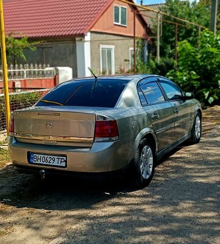Сірий Опель Вектра, об'ємом двигуна 2.2 л та пробігом 250 тис. км за 4700 $, фото 7 на Automoto.ua