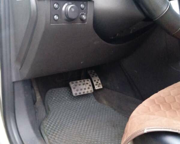 Серый Опель Вектра, объемом двигателя 2.2 л и пробегом 229 тыс. км за 4200 $, фото 14 на Automoto.ua