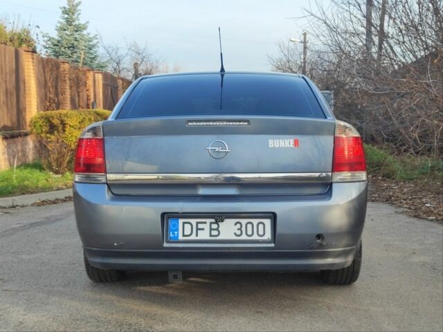 Сірий Опель Вектра, об'ємом двигуна 0 л та пробігом 300 тис. км за 2000 $, фото 2 на Automoto.ua